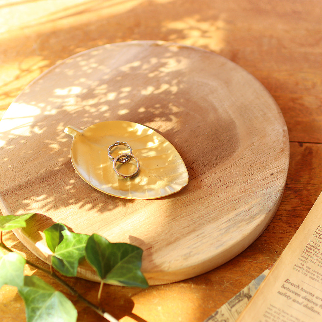 Brass Tray / Leaf - image 3