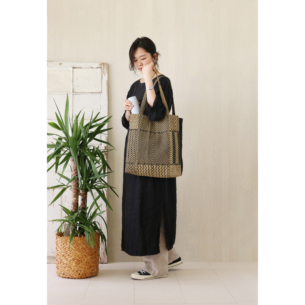 Tall Tote Bag African Motif / Black (Assorted Pattern) - image 5