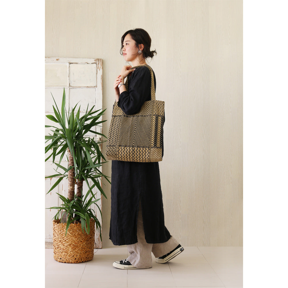 Tall Tote Bag African Motif / Black (Assorted Pattern) - image 6